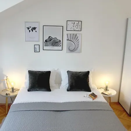 Apartamento Marjan Hill - Close To Center & Garage Split