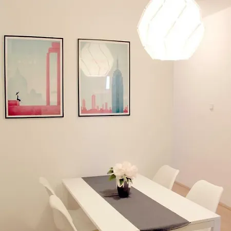 Daire Marjan Hill - Close To Center & Garage