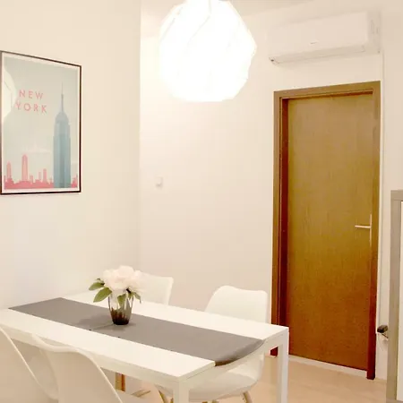 Daire Marjan Hill - Close To Center & Garage